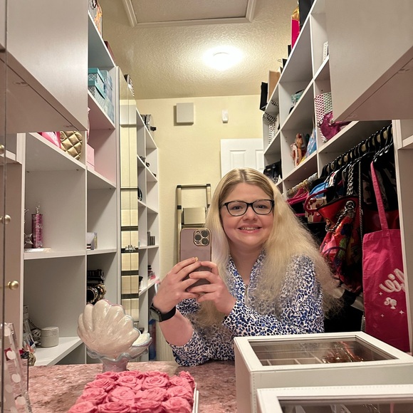 About me - Picture 1 of 4